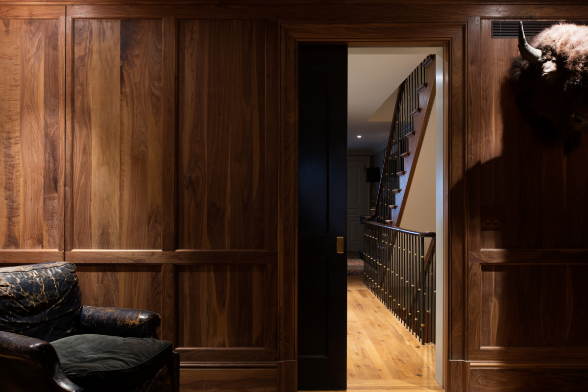 Brownstone (8 of 25)